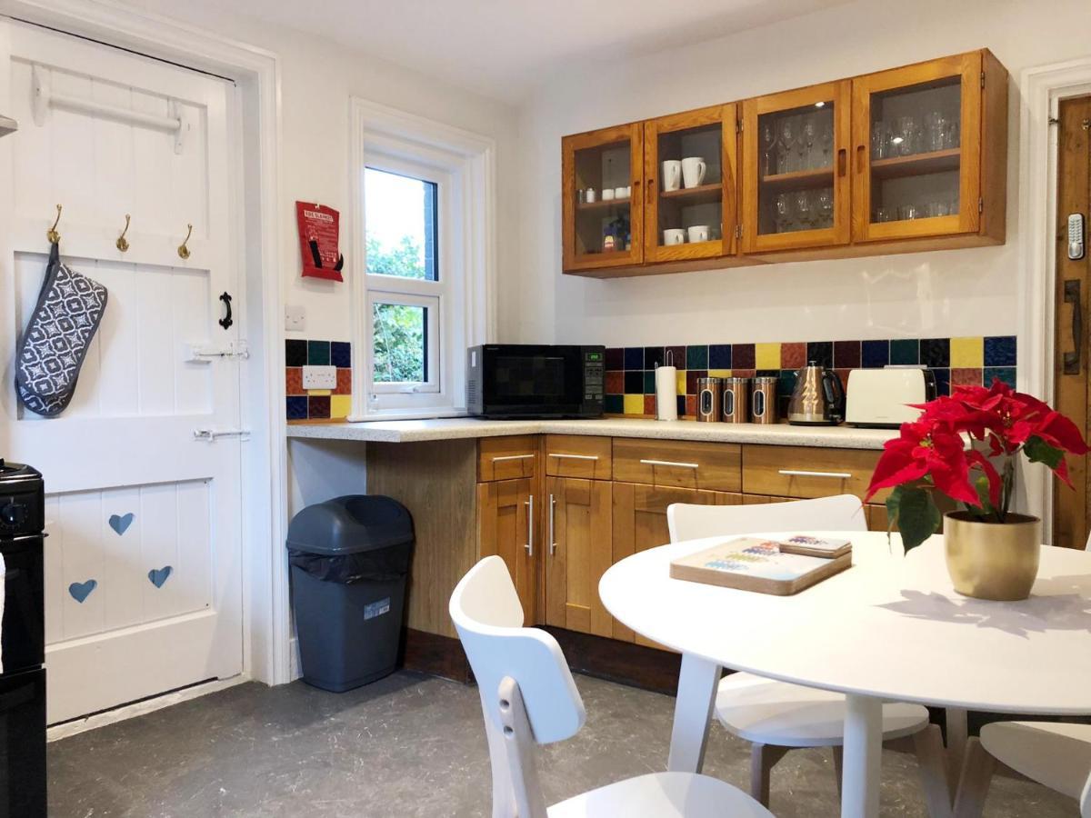 Summer Breeze. 3-Bed Apartment Close To The Beach Bournemouth Zewnętrze zdjęcie